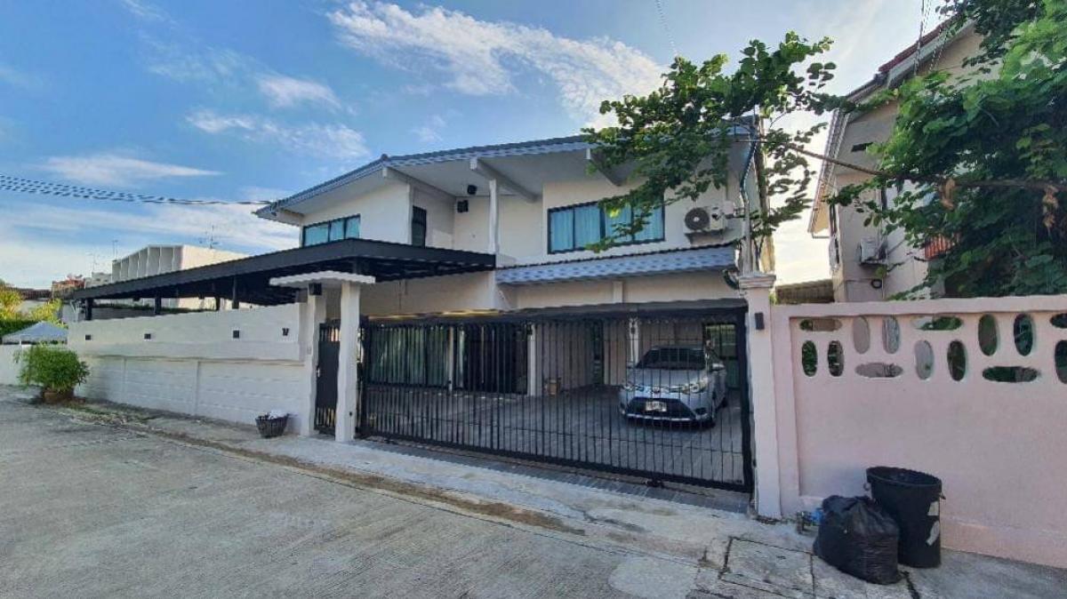 ขายบ้านโชคชัย4 ลาดพร้าว71 : ✨ 👍For rent/ sale house in Ladprao Chok chai 4, 5 bedrooms, petfriendly, just renovated.