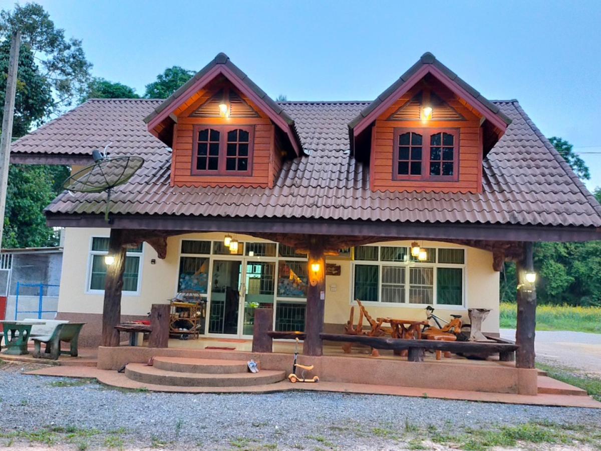 For SaleHousePhatthalung : Beautiful house for sale With fruit orchards, Khao Chaison District, Phatthalung Province The weather is very good, suitable for living. and suitable for making a homestay