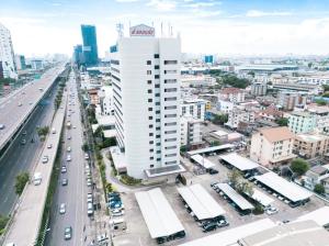 For RentOfficeBangna, Bearing, Lasalle : Sor. Tower , office for rent in Bangna area. Next to Bangna-Trad Road, Bang Phli District, Samut Prakan Province, Thailand.