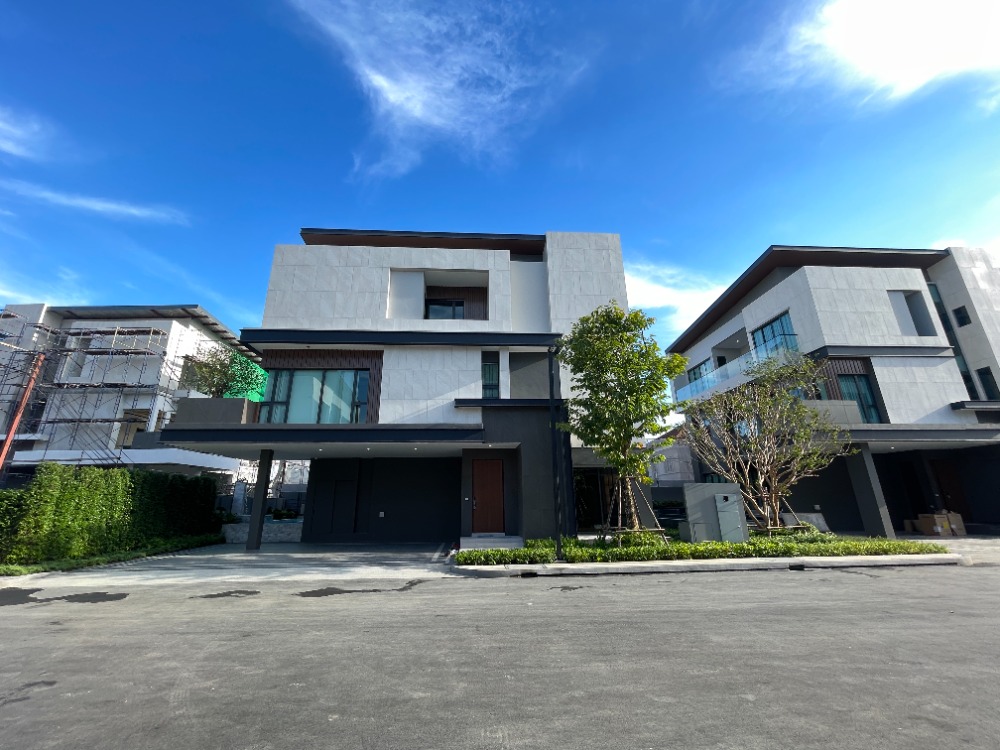 For SaleHouseYothinpattana,CDC : 3 bedrooms 4 bathrooms 3 parking 455 Sqm at The Honor Yothinpattana