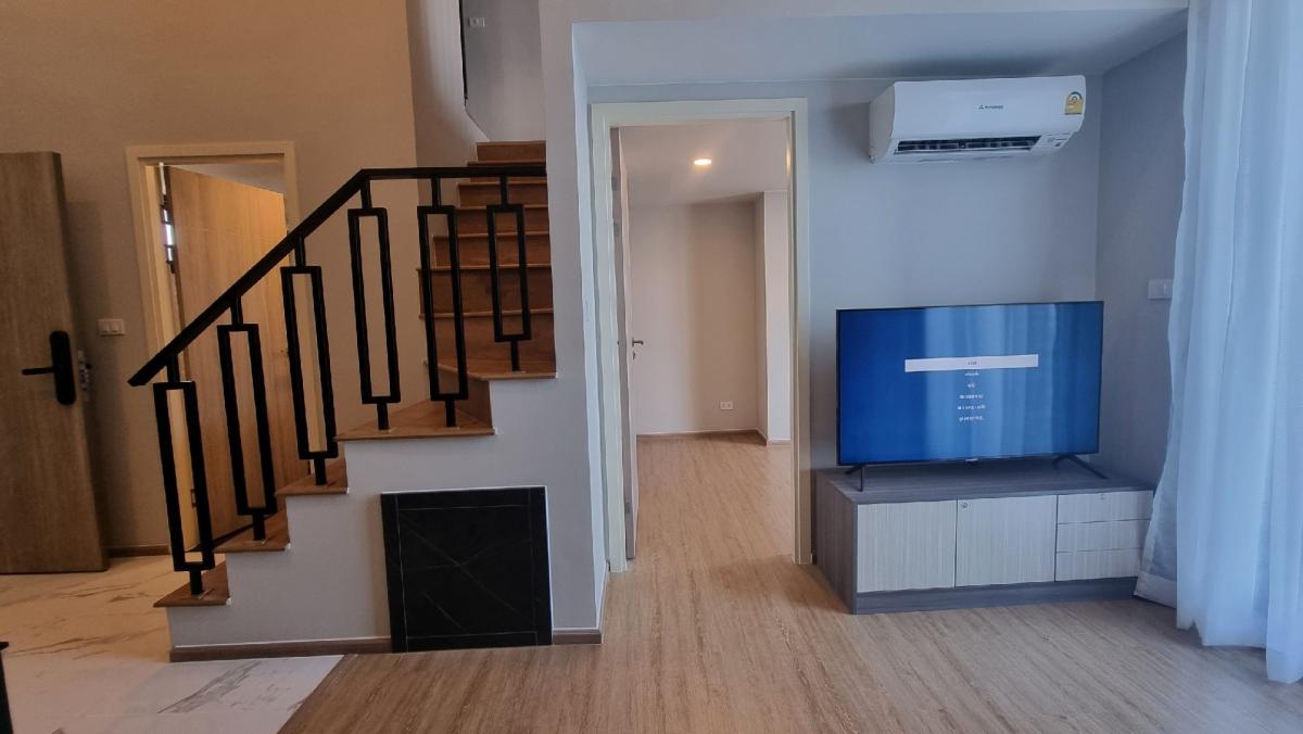 For RentCondoRattanathibet, Sanambinna : 2 bedroom condo, 50 sq m, Chao Phraya River view, duplex room, good location near MRT Phra Nang Klao, only 100 meters, Ken Attitude Condo, Rattanathibet