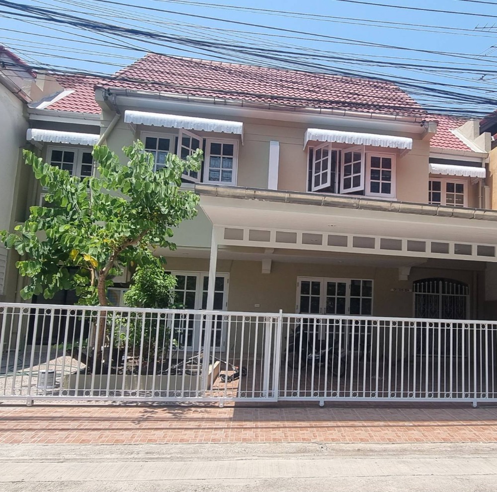 For RentHouseOnnut, Udomsuk : ็House for rent (Can register a company) near BTS, 2 floors, large size 50 sqw, 5 bedrooms, 3 bathrooms, Udomsuk and Punnawithi stations. Wachiratham 12 rent 45,000