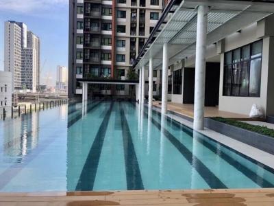 For RentCondoRama9, Petchburi, RCA : For rent, condo near the university and Singha Complex, Life Asoke, 35 sqm, next to MRT Phetchaburi and Airport Link Makkasan.