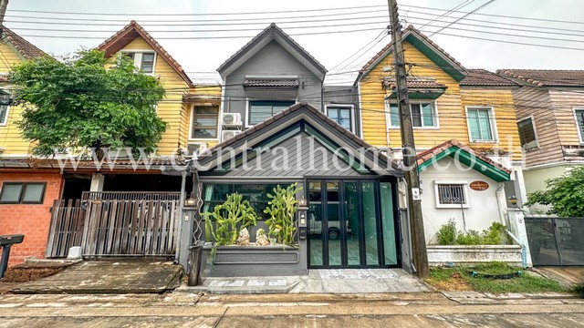 For SaleTownhouseNawamin, Ramindra : Townhouse, Makmai Watcharaphon Village (Sukapiban 5), renovated, good condition, ready to move in.