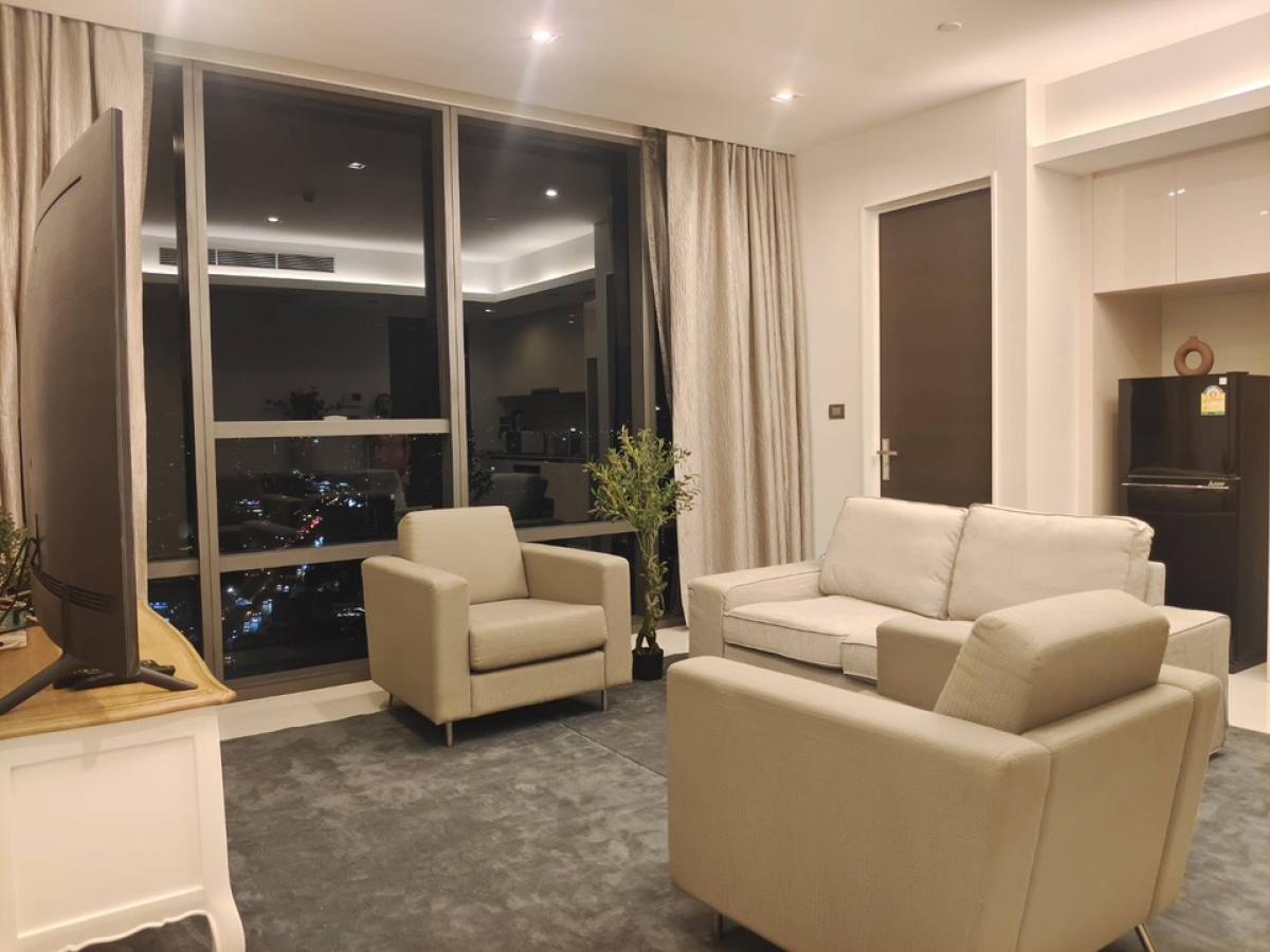 ให้เช่าคอนโดสาทร นราธิวาส : ✨For rent ! 1 Big Bedroom and 1 Big Living room at Sathorn 河景大房(The Bangkok Sathorn, BTS Surasak)