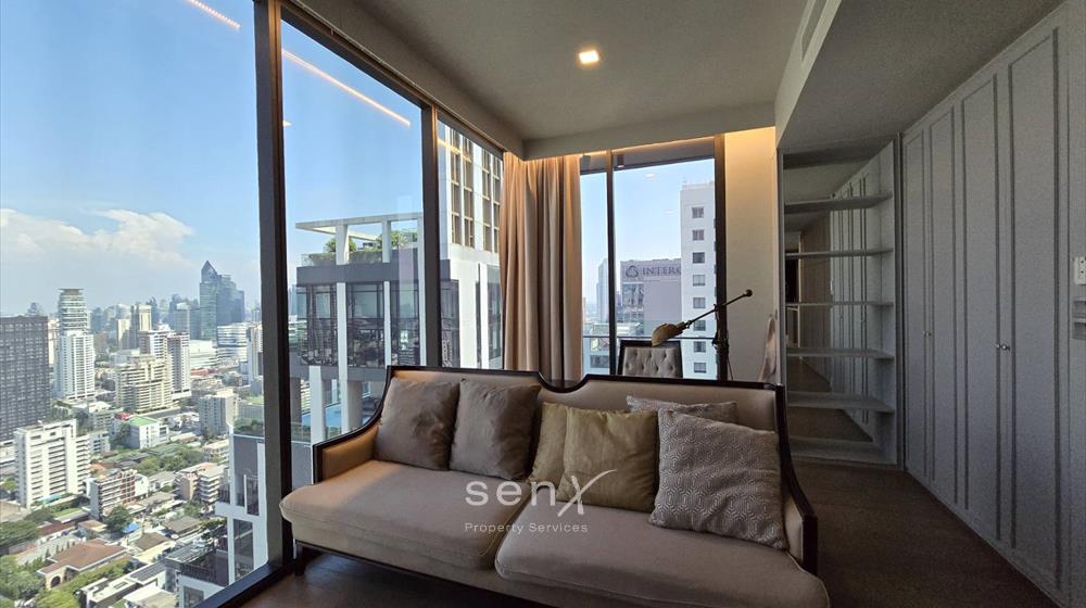 For SaleCondoSukhumvit, Asoke, Thonglor : Sale / Rent Unit Penthouse in Celes ASoke. Unit Facing on Lake View.