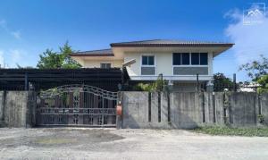 For SaleHouseLadkrabang, Suwannaphum Airport : Large detached house, Krungthep Kreetha New Road-Motorway: Self-built detached house. Strong structure, very large house, 150 sq m, quality location, special price.