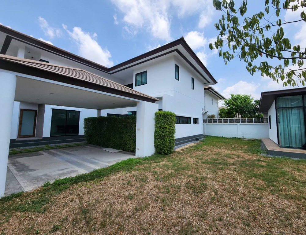 For SaleHouseLadkrabang, Suwannaphum Airport : Special deal! Luxury Detached house 2-storeys , Nirvana Icon Wongwaen - Rama 9