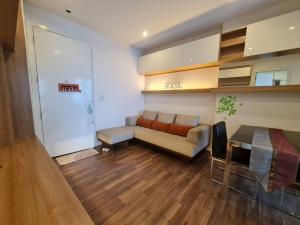 For RentCondoOnnut, Udomsuk : Condo for rent The Room Sukhumvit 62 (The Room Sukhumvit 62). Near BTS Punnawithi, fully furnished, 47 sq m.