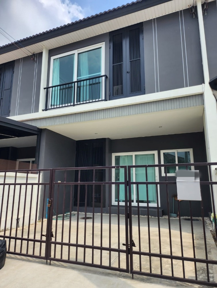 For RentTownhouseLadprao101, Happy Land, The Mall Bang Kapi : 3-story townhome for rent, Lat Phrao 130, Ramkhamhaeng 81, pets allowed, ready to move in 📲0972161939