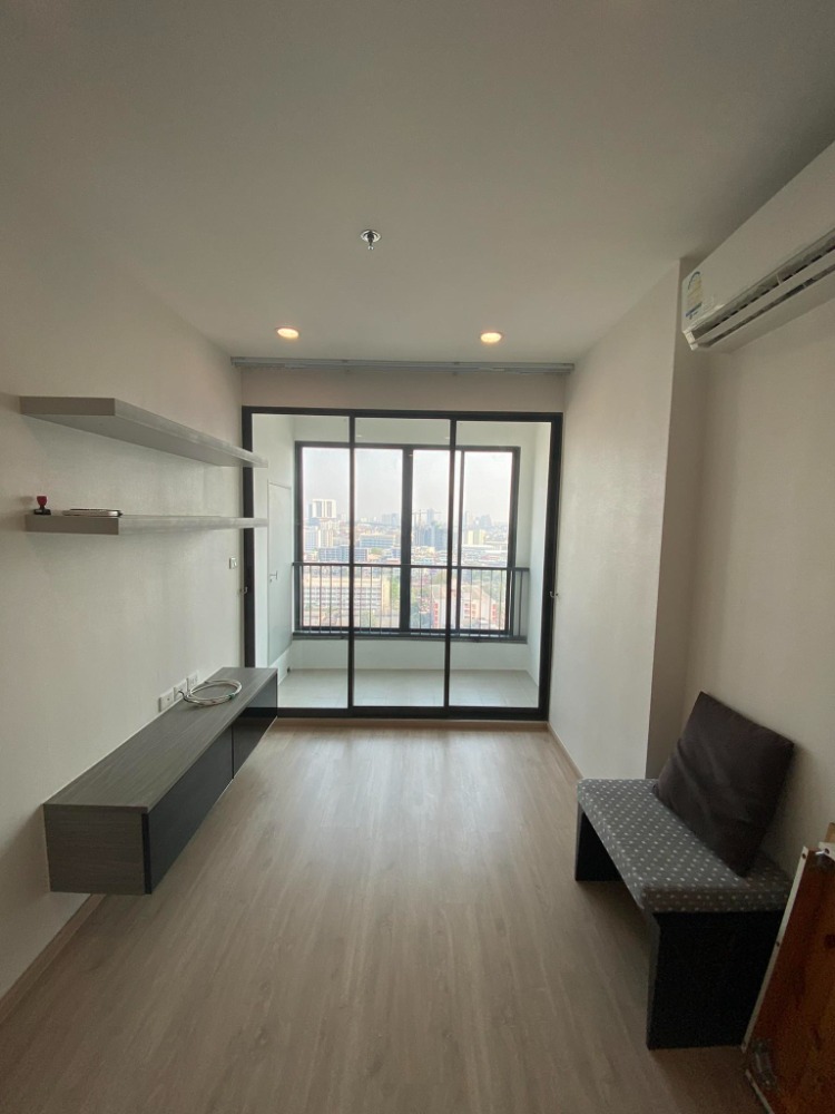 For SaleCondoThaphra, Talat Phlu, Wutthakat : Selling very cheap, Condo Ideo Sathorn Thapra (Ideo Sathorn Thapra), next to BTS Pho Nimit, 300 meters, fully furnished, only 2.4 million baht.