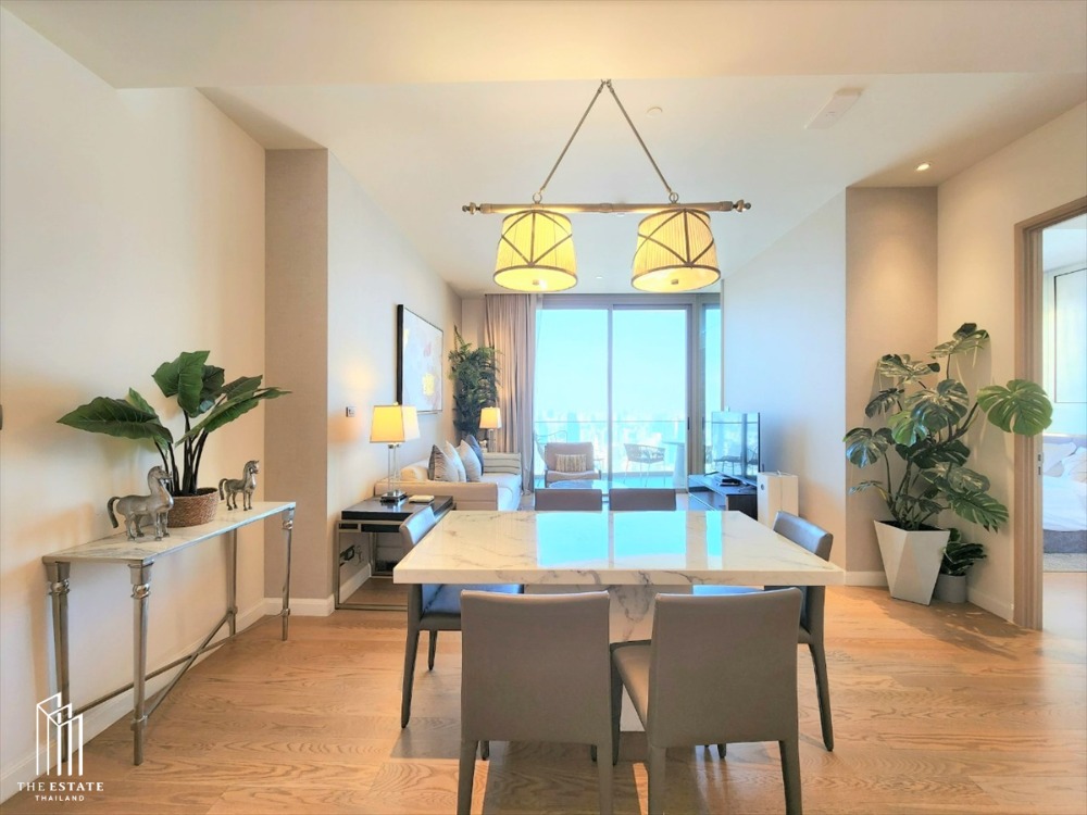 For RentCondoWongwianyai, Charoennakor : For rent Magnolias Waterfront Residences Spacious room, luxuriously decorated. Fully furnished, luxurious, the room is in a zone with few units. Enjoy high privacy at Magnolias Waterfront Residences.