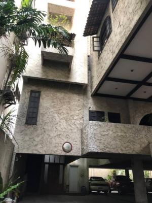 For SaleHouseSathorn, Narathiwat : 👇5-storey house for sale for a large family, near BTS Chong Nonsi, only 700 meters. The special feature is 1 floor per 1 unit with bathroom, kitchen, living room separated as per details👇