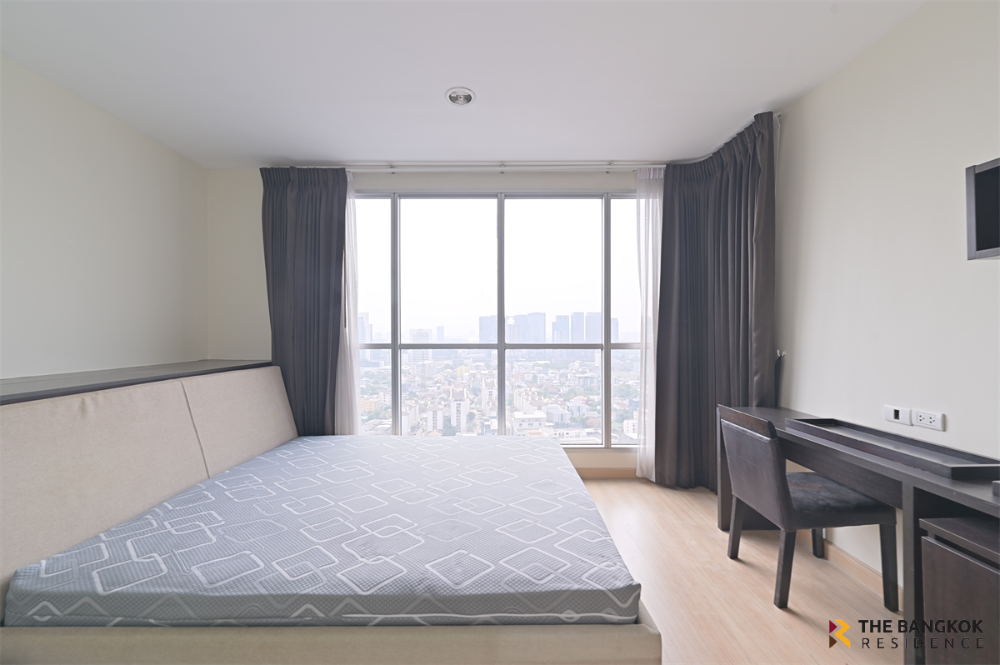 For SaleCondoLadprao, Central Ladprao : Urgent sale 📌 Life@Ladprao 18 1 Bed 45 sq.m. 4,000,000, beautiful room, wide, good position, call 093-6292247 Nat.