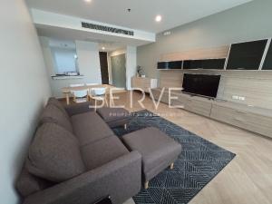 For RentCondoSukhumvit, Asoke, Thonglor : 🔥65K🔥 -Nice Room 2 Beds with Bathtub 100 sq.m. Good Location Next to BTS Phrom Phong 50 m. at Siri Residence Condo / For Rent