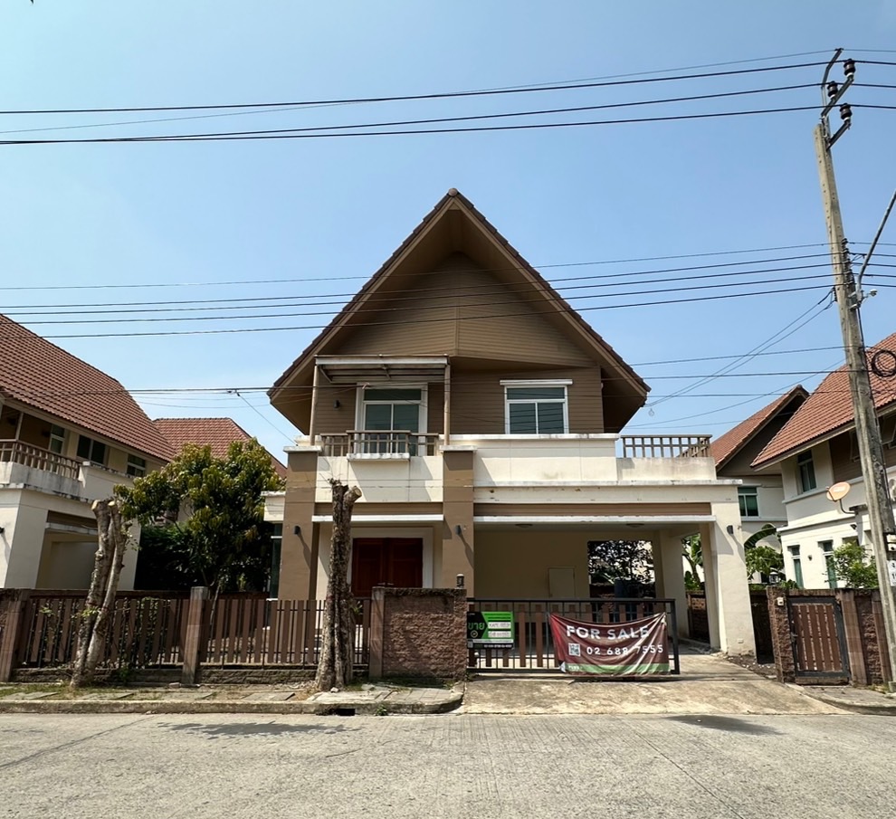 For SaleHouseLadkrabang, Suwannaphum Airport : 2-story detached house for sale, Atoll Waikiki Shore Village - Atoll Waikiki Shore, Khlong Song Ton Nun Subdistrict, Lat Krabang District, Bangkok, 3 bedrooms, 3 bathrooms, 2 parking spaces.