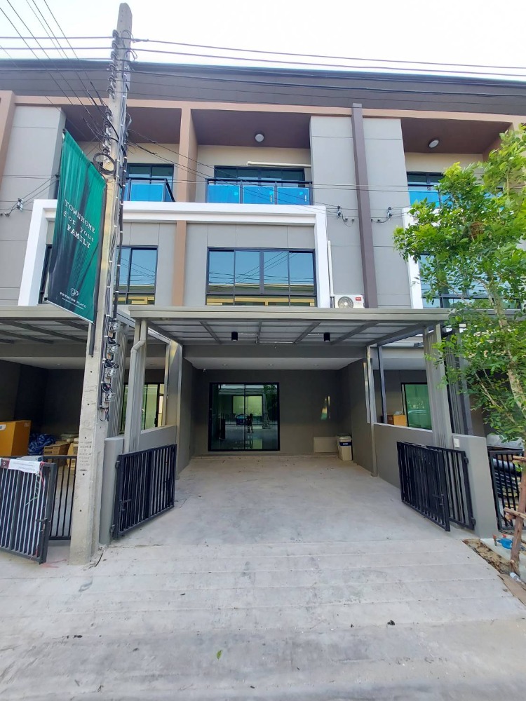 For RentTownhouseNawamin, Ramindra : Townhome for rent, Premium Place Phahonyothin - Ramintra, near Big C Don Mueang (Saphan Mai), just 5 minutes.