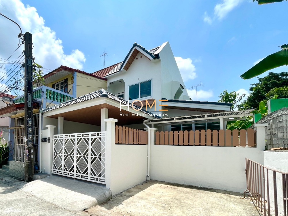 For SaleTownhouseThaphra, Talat Phlu, Wutthakat : Townhouse Soi Kanlapaphruek 6 Yak 11 / 3 Bedrooms (SALE) MHOW196