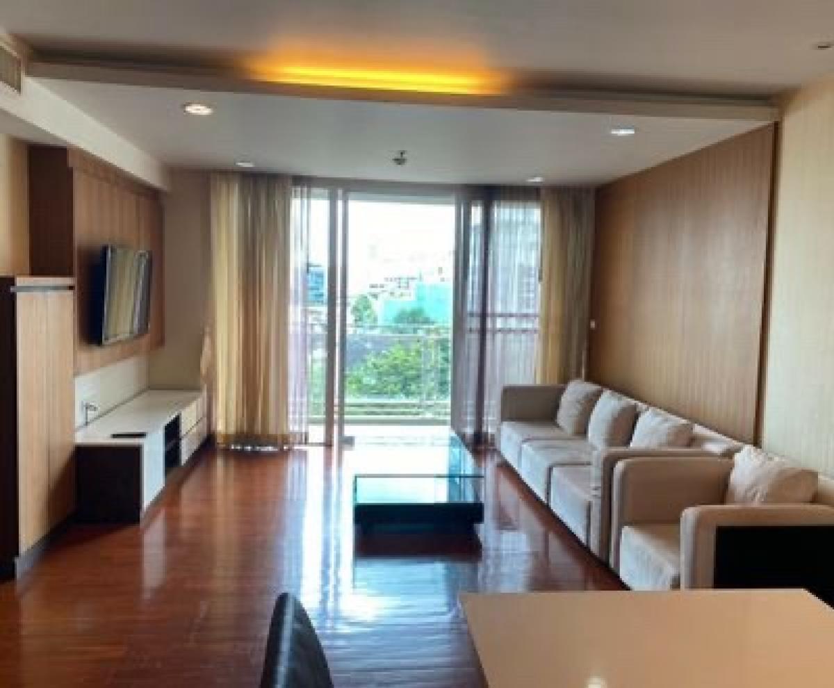 For RentCondoSukhumvit, Asoke, Thonglor : Condo for rent, 2 bedrooms, 3 bathrooms, Richmond Hills, Sukhumvit - Thonglor, Pet friendly 150 sq.m, Rental 55,000 THB