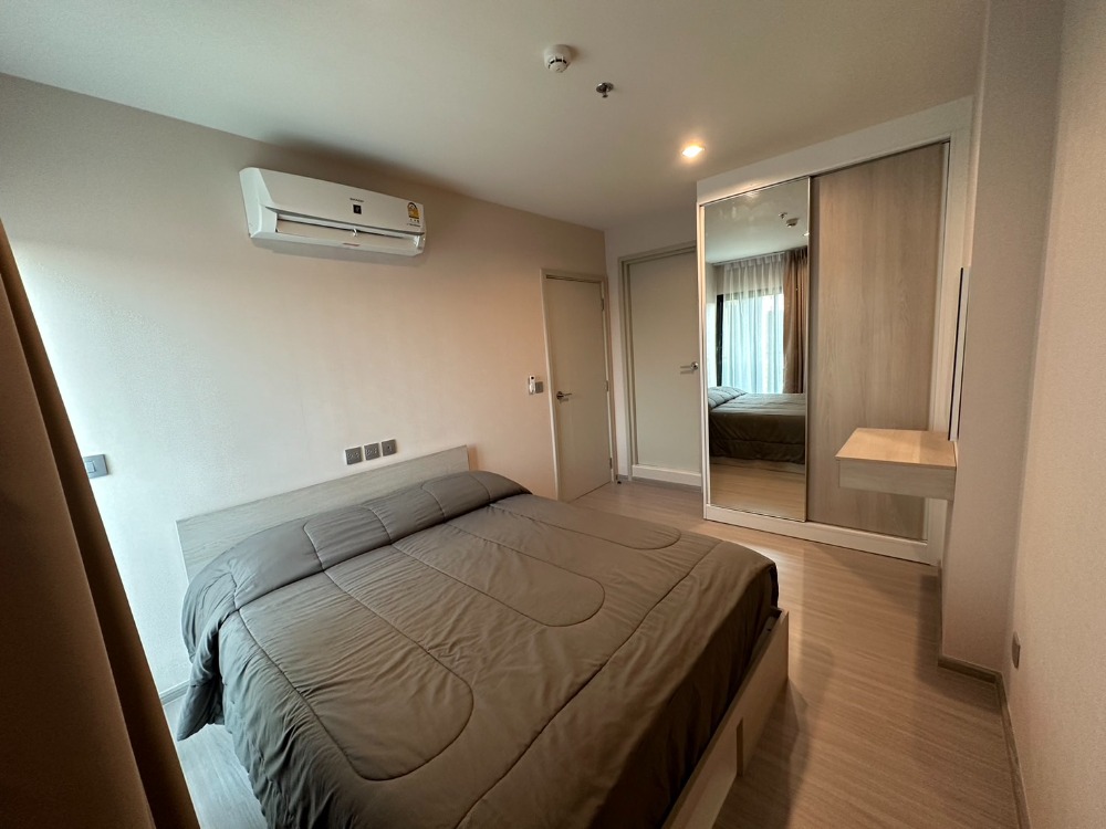 For RentCondoSamut Prakan,Samrong : Condo for rent: Aspire Erawan Prime, one step to BTS Chang Erawan.