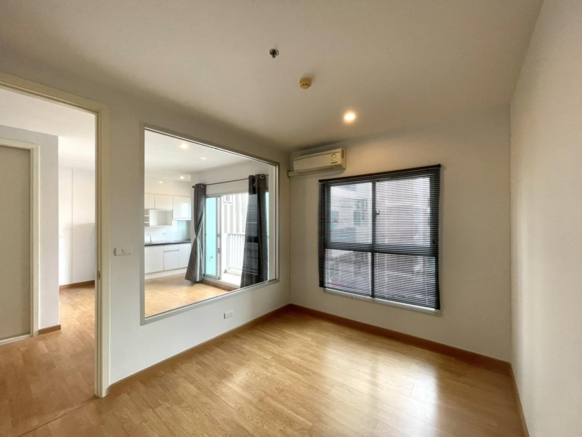 For SaleCondoBang kae, Phetkasem : Parkland Condo for sale, opposite The Mall Bang Khae, next to Lak Song MRT Station, new empty room. Pay for the furniture