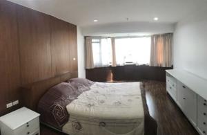 ให้เช่าคอนโดสุขุมวิท อโศก ทองหล่อ : For rent condo Baan suanpetch 131.95 Sq.m ( S03-1786)