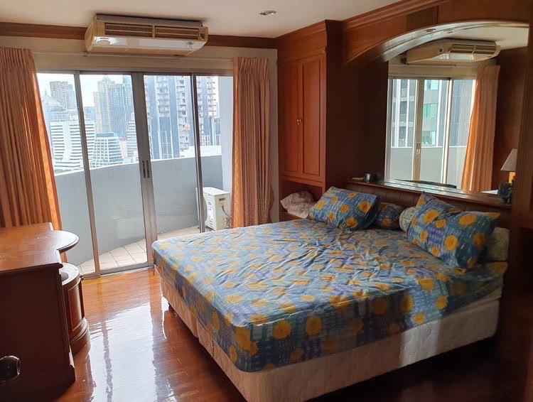 ขายคอนโดวิทยุ ชิดลม หลังสวน : *BEST DEAL* Witthayu Complex | 2 bed | 061-567-9963