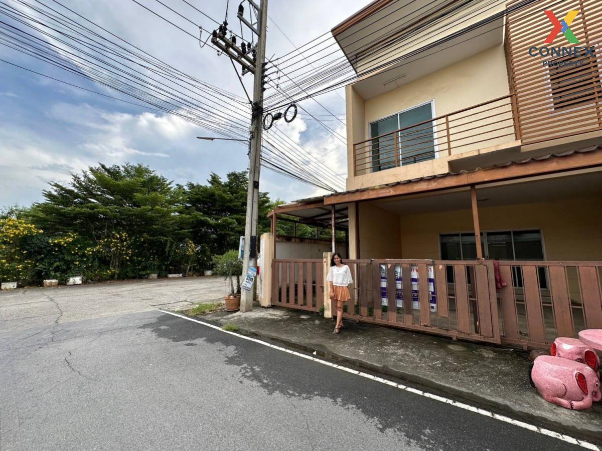 For SaleTownhouseAyutthaya : For Sale Townhouse/Townhome  , Pharungruang Premier-Yingruay Wangnoi , corner unit , wide frontage , Lam Ta Sao , Wang Noi , Phra Nakhon Si Ayutthaya , CX-89677