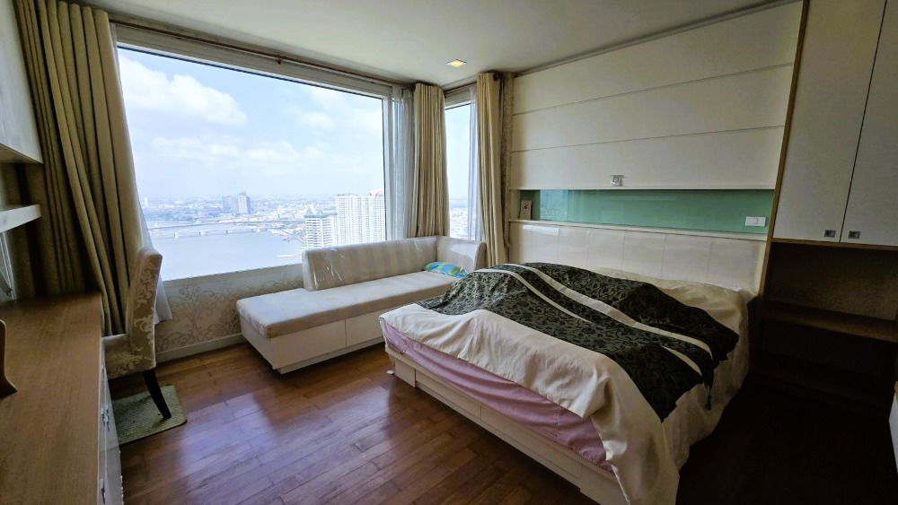 For SaleCondoWongwianyai, Charoennakor : Awesome view! Big room! Beautiful, ready to move in, Condo for sale, Watermark Chaophraya, 2 bedrooms, 105 sq m, pets allowed!! Located on Charoen Nakhon Road, near Icon Siam, Saphan Taksin, convenient travel.