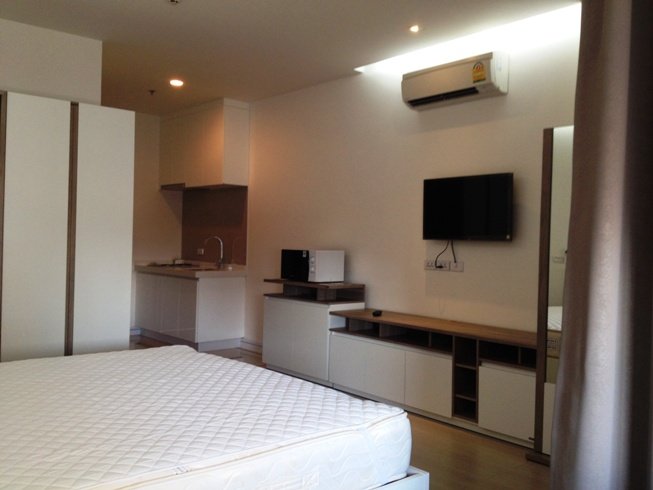 For RentCondoRama9, Petchburi, RCA : Condo for rent: TC Green Rama 9