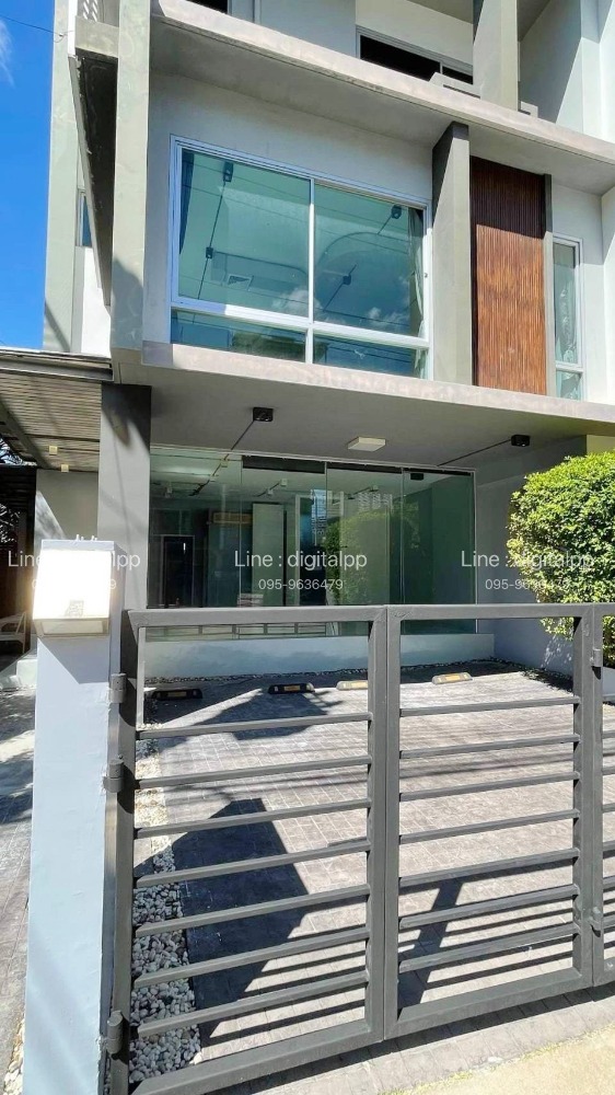 For RentHome OfficeRatchadapisek, Huaikwang, Suttisan : ❤ 𝐅𝐨𝐫 𝐫𝐞𝐧𝐭 ❤ Home office, 5 floors, has furniture, can register a company, Rama 9-Mengjai, 320 sq m. ✅ near Ramindra-At Narong Expressway and MRT Huai Khwang.