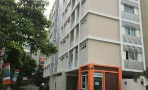 For SaleCondoWongwianyai, Charoennakor : Condo for sale in Thonburi area, Sathorn Residence.