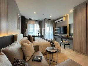 For RentCondoWitthayu, Chidlom, Langsuan, Ploenchit : Nice Decorate Studio with Partition High Fl. 15+ Good Location BTS Phloen Chit 600 m. at Life One Wireless Condo / For Rent