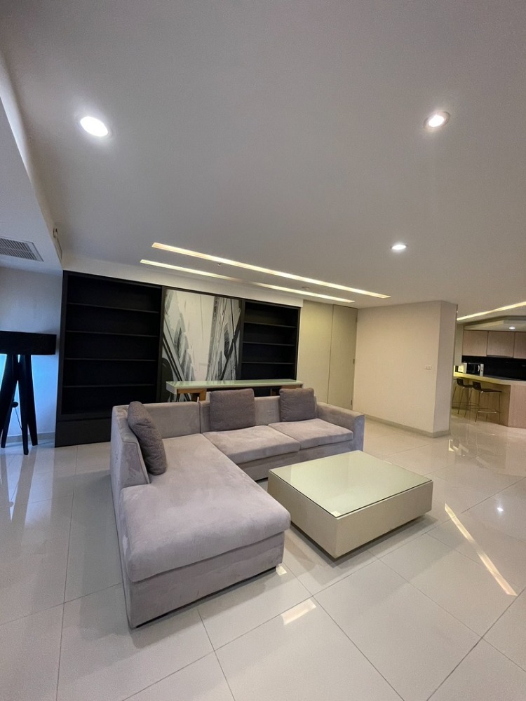 For SaleCondoWitthayu, Chidlom, Langsuan, Ploenchit : Condo for sale, large room Wittayu Complex, size 155 sq m, New Petchaburi Road, Ratchathewi District, Bangkok.