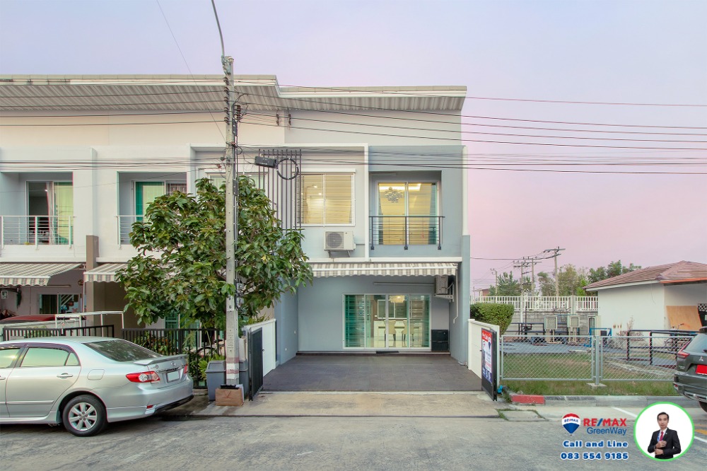 For SaleTownhouseRathburana, Suksawat : Suksawat house for sale Pleno Suksawat 30 project, corner house, 23 square meters, near a red light intersection under the expressway.