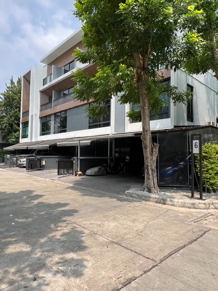 For SaleTownhouseRama3 (Riverside),Satupadit : [Owner selling] 3 and a half storey townhouse, 3 bedrooms, 4 bathrooms, with furniture and appliances, 16.2 million baht