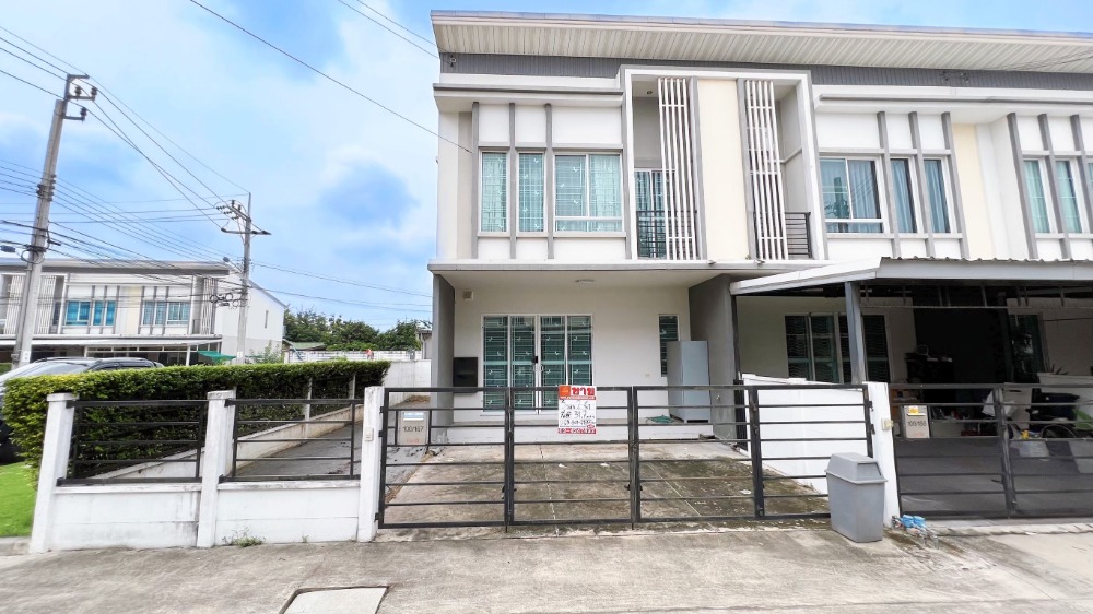 For SaleTownhouseChaengwatana, Muangthong : Townhome for sale, Pleno Tiwanon-Chaeng Wattana, corner house, Soi Phra Mae Karun, Pleno Tiwanon-Chaeng Wattana.