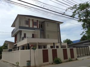 For SaleHouseRama 2, Bang Khun Thian : ❤️❤️❤️ 3-story detached house for sale, interested line tel 0859114585 ❤️❤️Corner house, north direction 🏡✅5 bedrooms / 5 bathrooms / 1 prayer room / parking for 5 cars / 1 living room / 1 dining room / 1 kitchen / 7 air conditioners / 8 Fujiko CCTV camer