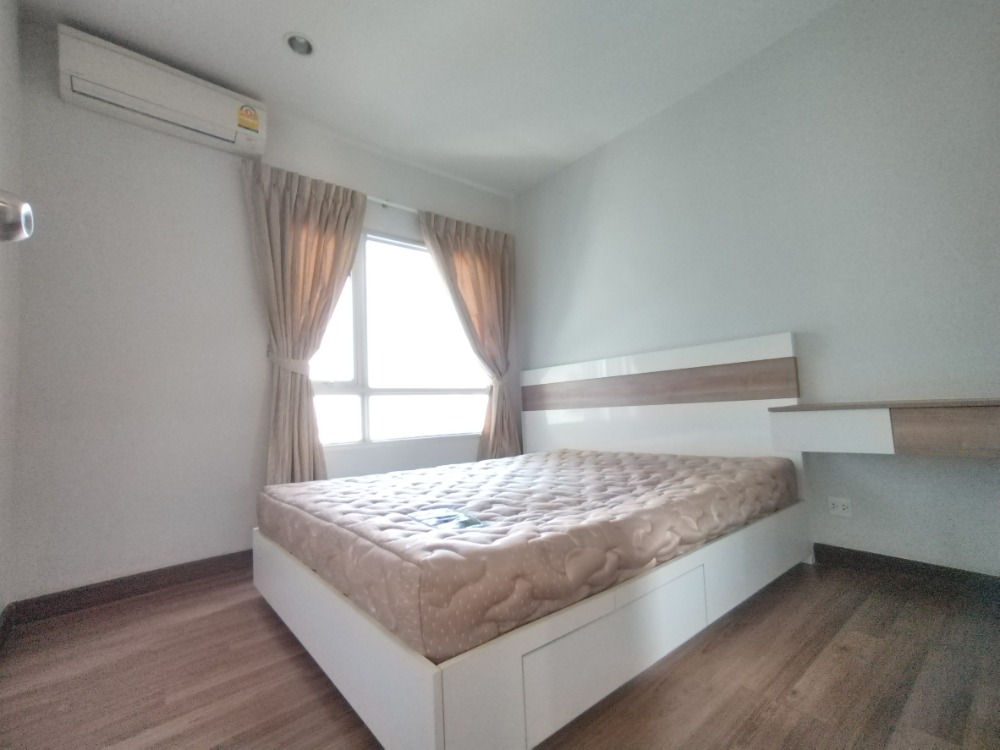 For RentCondoRattanathibet, Sanambinna : Condo for rent, Centric Tiwanon Station, near BTS Tiwanon Intersection Station, only 80 meters, near Big C Tiwanon. Near the Ministry of Public Health Convenient travel