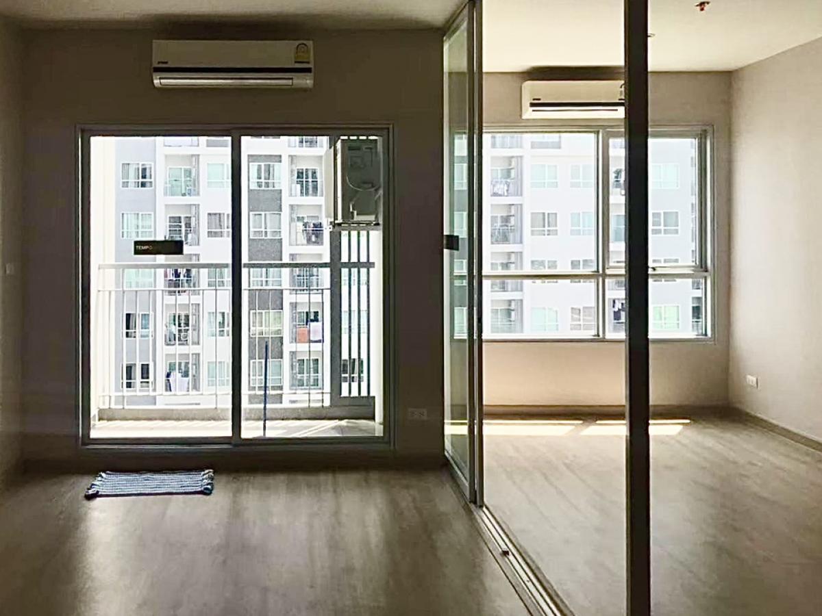 For SaleCondoThaphra, Talat Phlu, Wutthakat : Condo for sale next to BTS, price lower than appraisal. Bought it, never lived in it, original condition, 22nd floor, north side, not hot sun all day, very good price.