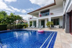 For SaleHouseHuahin, Prachuap Khiri Khan, Pran Buri : Phu Montra: 5 Bedroom Pool Villa