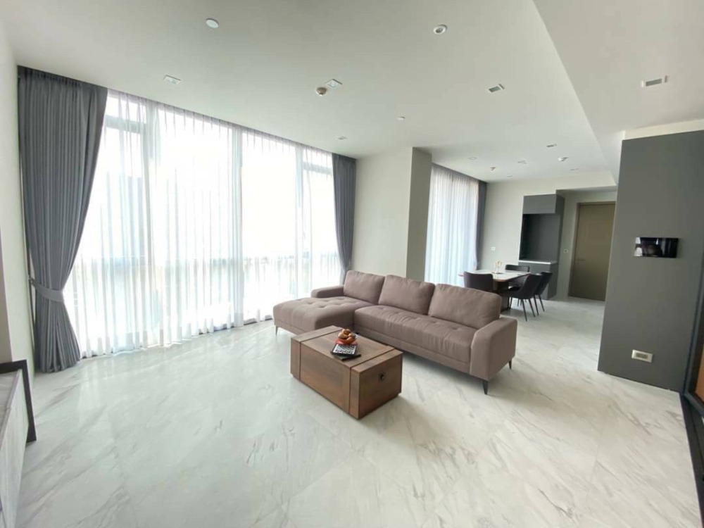 For SaleCondoSukhumvit, Asoke, Thonglor : ● Modern style ● 10+ Floor | 125.20 sq.m. 2 Beds | Condo Near J Avenue Thonglor 2 mins., BTS Thonglor 5 mins. and Donki Mall 7 mins.