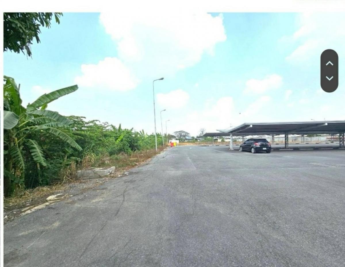 For SaleLandChaengwatana, Muangthong : Land for sale next to Tiwanon Road. Near Muang Thong Thani