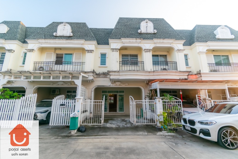 For SaleTownhouseRama5, Ratchapruek, Bangkruai : ✨Townhouse for sale 🏘️ Parinlak Light Rama 5, 2-storey townhouse, 2 bedrooms 🛏️ Size 19.4 sq m 📍Location: Ratchaphruek Road, Nonthaburi