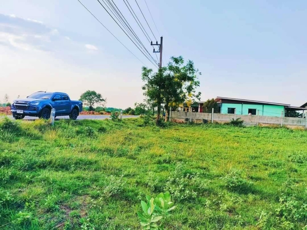 For SaleLandKorat Nakhon Ratchasima : Korat Ring Road land for sale, 1 rai 65 square wah, 290 meters from Highway 2.  (connected to M6) only 400 meters, Nong Khai Nam Subdistrict, Mueang Nakhon Ratchasima, residences, resorts, warehouses, distribution centers.