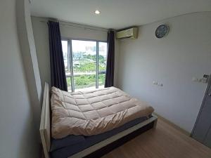 For SaleCondoRama 2, Bang Khun Thian : Condo for sale: Serrano Rama 2, 8th floor, pool view, large room, free furniture (SM550)