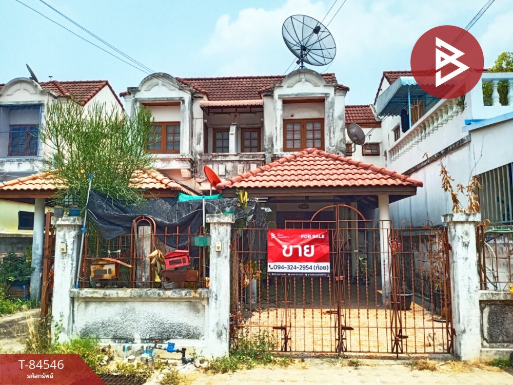 For SaleTownhouseNakhon Pathom : Townhouse for sale Krisada Nakhon Village 26 Pinklao-Nakhon Chai Si, Nakhon Pathom