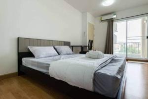 For RentCondoRatchadapisek, Huaikwang, Suttisan : Condo for rent Supalai City Resort Ratchada-Huaykwang near MRT Huai Khwang.