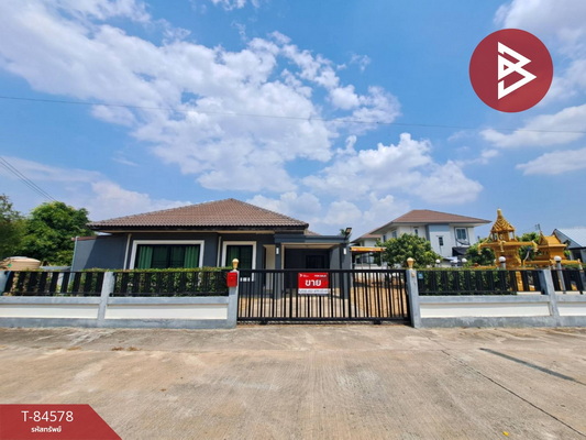 For SaleHouseNakhon Sawan : Single house for sale Yu Charoen Village, area 1 ngan 15.2 square meters, Nakhon Sawan