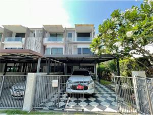 For SaleTownhouseNawamin, Ramindra : 3-story townhouse for sale, The Terrace Ramintra 65, good location!! Behind the corner!!